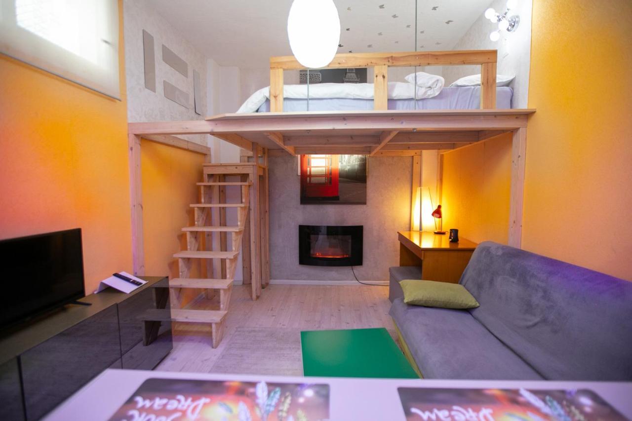 Orange And Blue Studio Downtown 5 Min From White Tower Apartment Солун Екстериор снимка