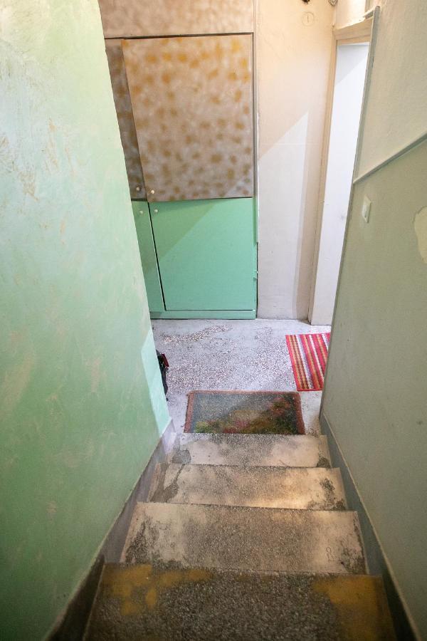 Orange And Blue Studio Downtown 5 Min From White Tower Apartment Солун Екстериор снимка