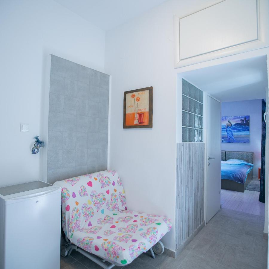 Orange And Blue Studio Downtown 5 Min From White Tower Apartment Солун Екстериор снимка