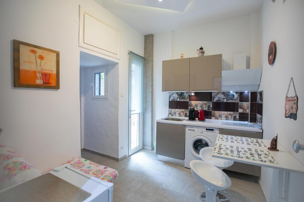 Orange And Blue Studio Downtown 5 Min From White Tower Apartment Солун Екстериор снимка